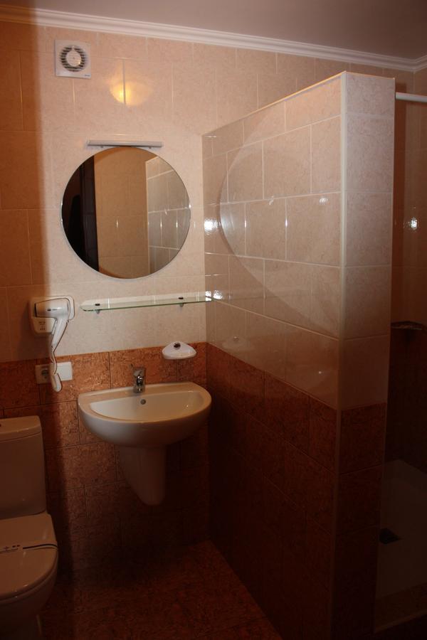 Hotel Gostynnyi Dvir Bucha Phòng bức ảnh